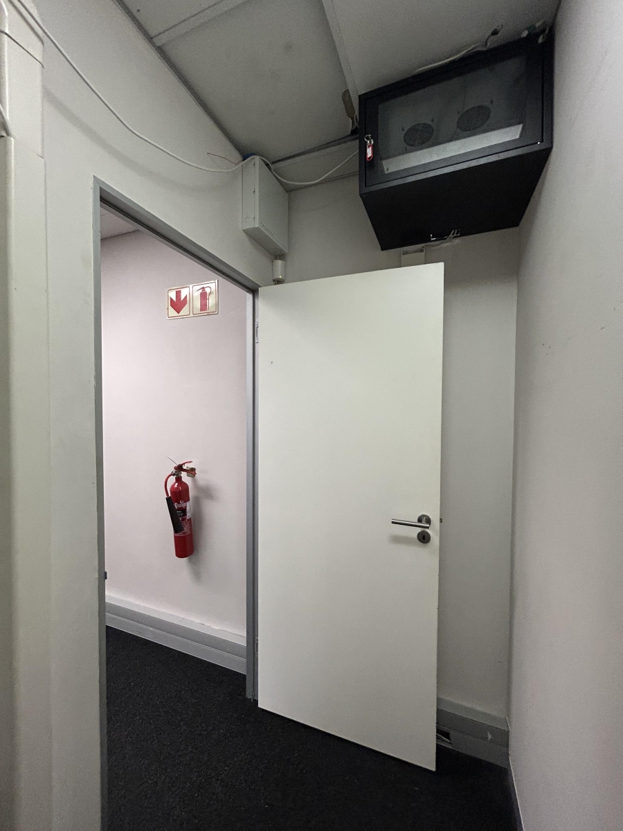 To Let Commercial Property for Rent in Tokai Western Cape